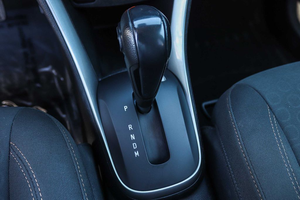 Thumbnail: 2022 Chevrolet Trax - 14
