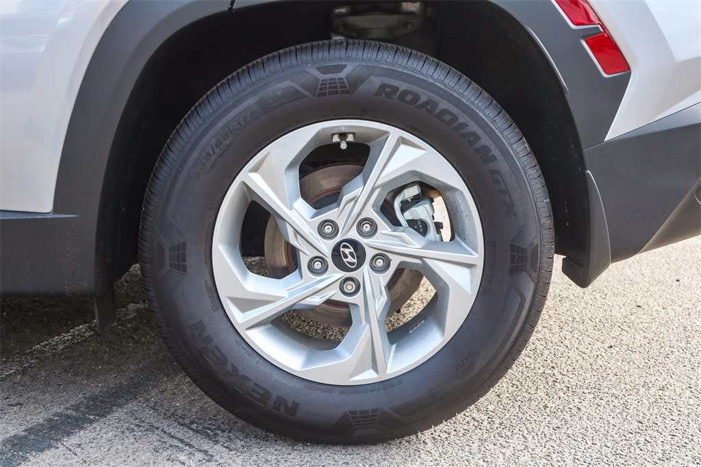 Thumbnail: 2022 Hyundai Tucson - 4