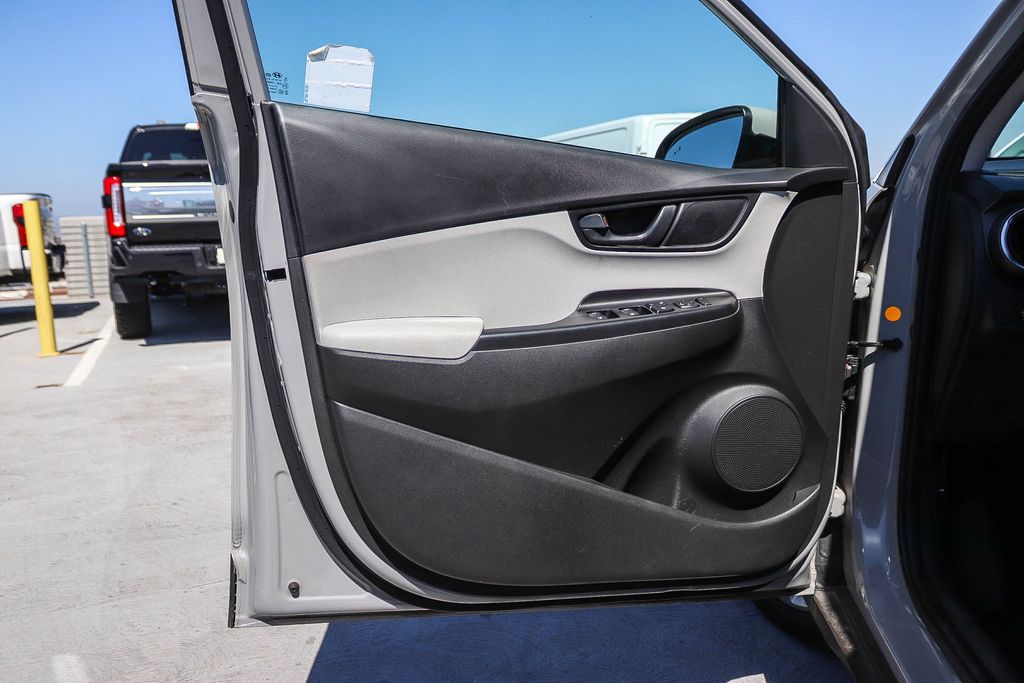 Thumbnail: 2023 Hyundai Kona - 21