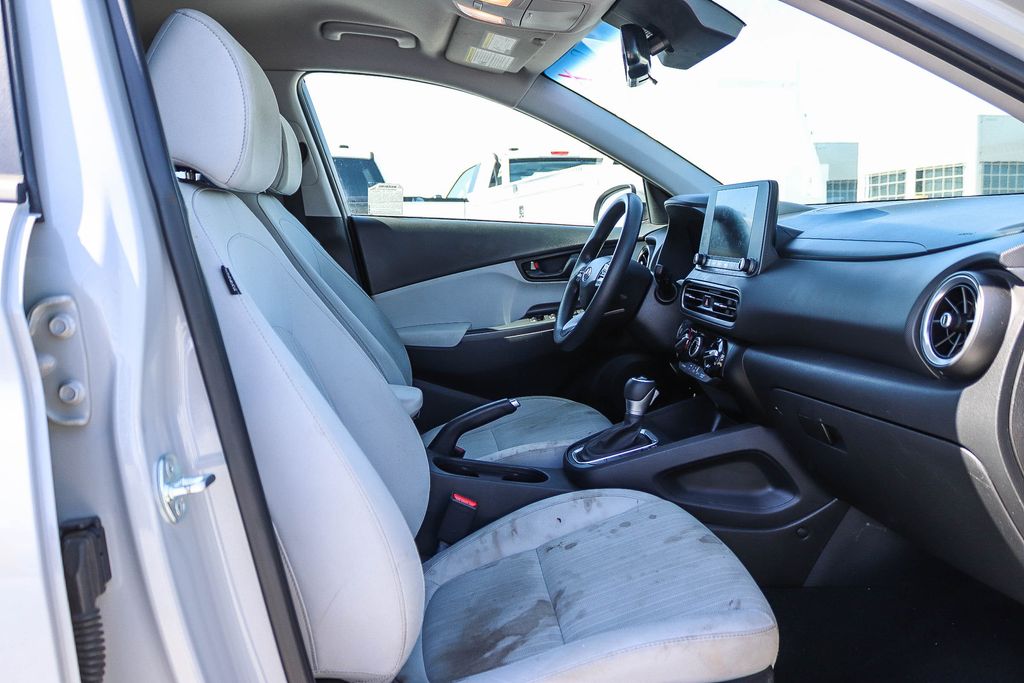 Thumbnail: 2023 Hyundai Kona - 9