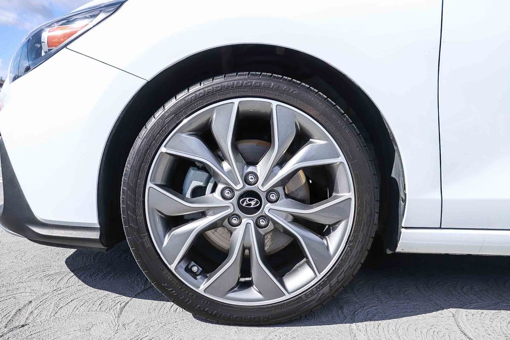 Thumbnail: 2020 Hyundai Elantra - 7