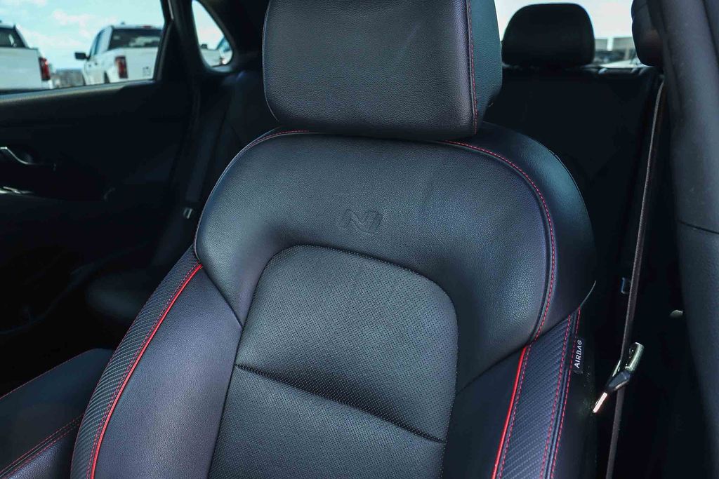 Thumbnail: 2020 Hyundai Elantra - 27