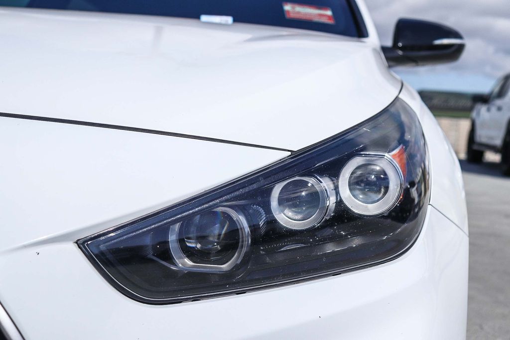 Thumbnail: 2020 Hyundai Elantra - 19
