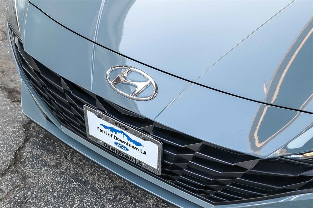 Thumbnail: 2022 Hyundai Elantra - 6