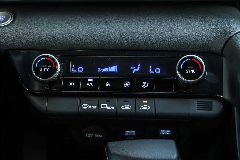 Thumbnail: 2022 Hyundai Elantra - 23