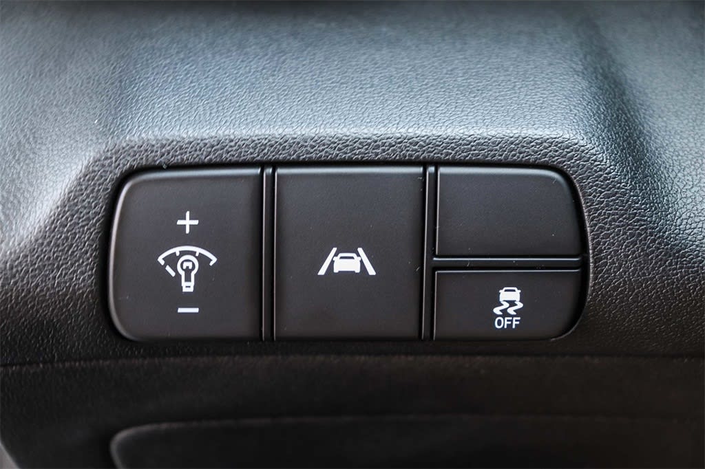 Thumbnail: 2022 Hyundai Elantra - 26