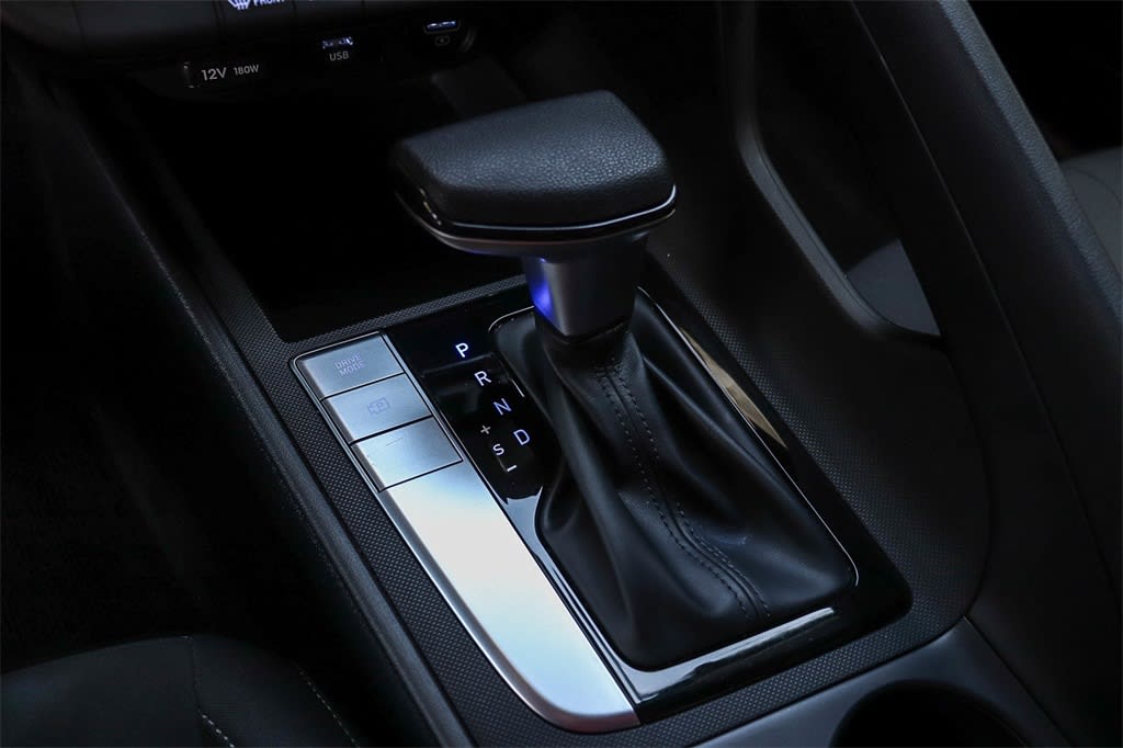 Thumbnail: 2022 Hyundai Elantra - 15