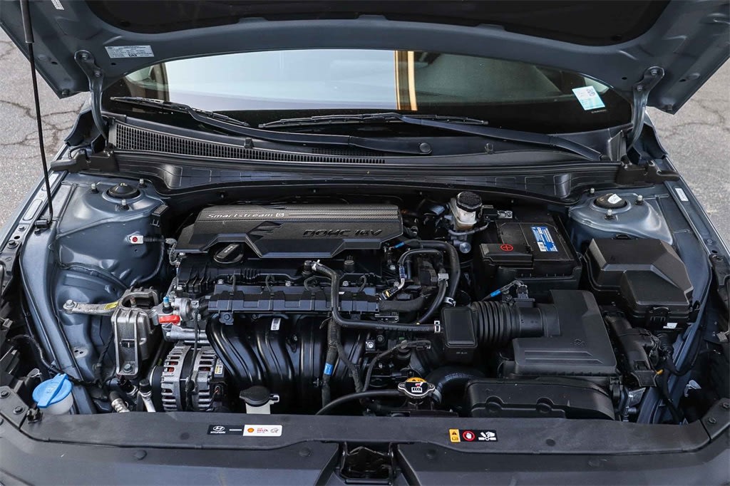 Thumbnail: 2022 Hyundai Elantra - 8