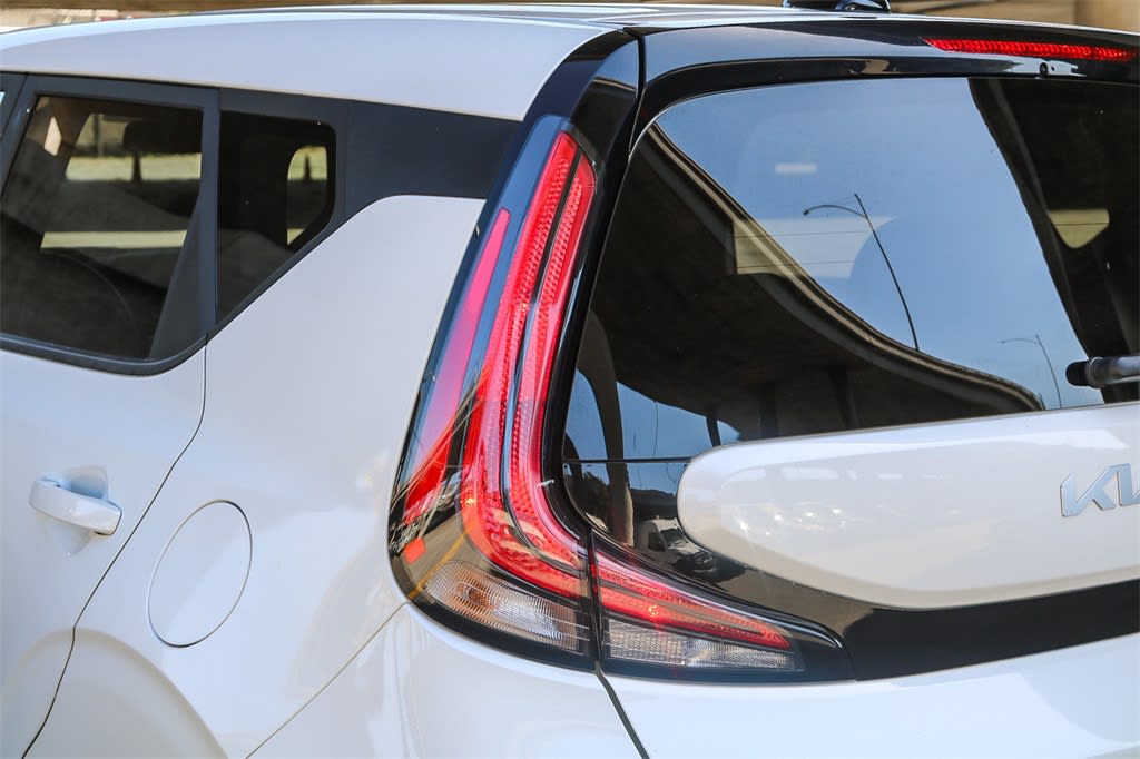 Thumbnail: 2023 Kia Soul - 15