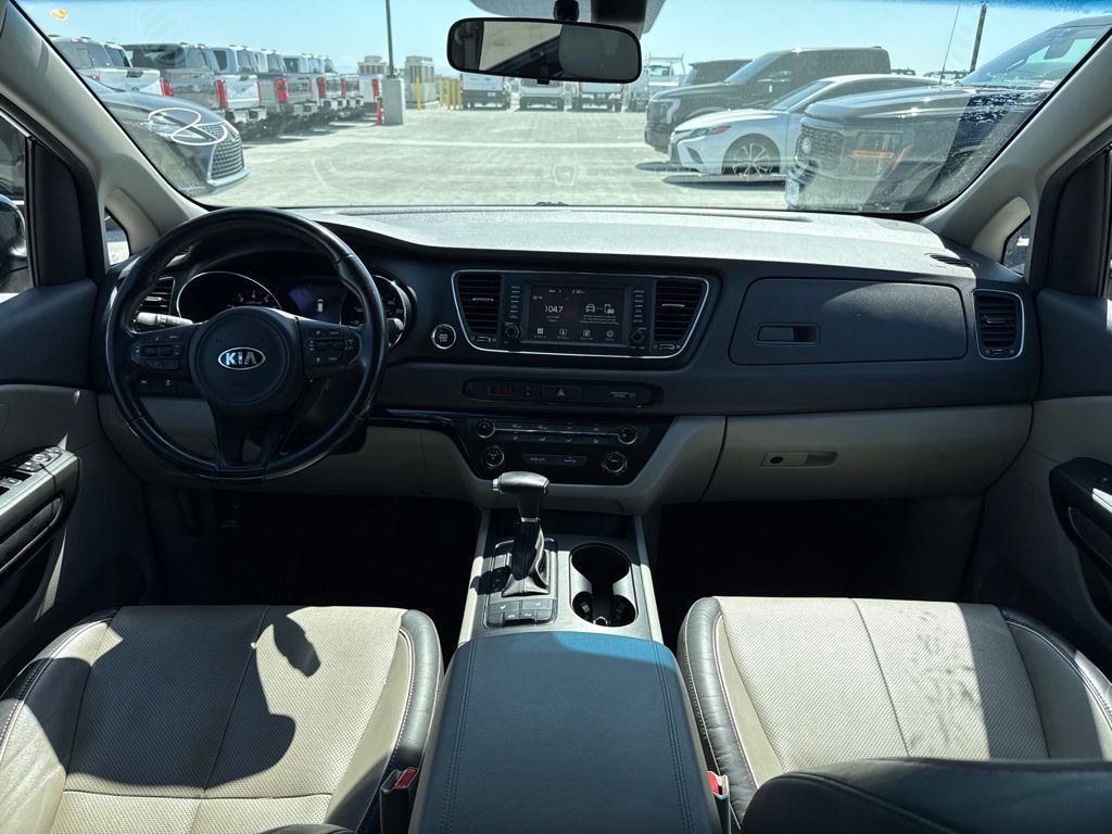Thumbnail: 2018 Kia Sedona - 2