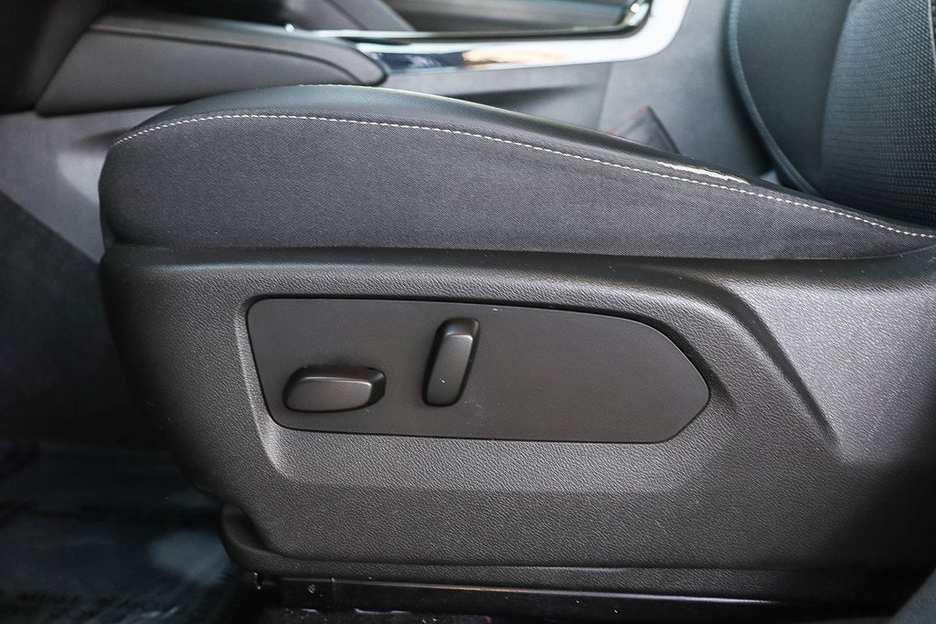 Thumbnail: 2023 Buick Envision - 24