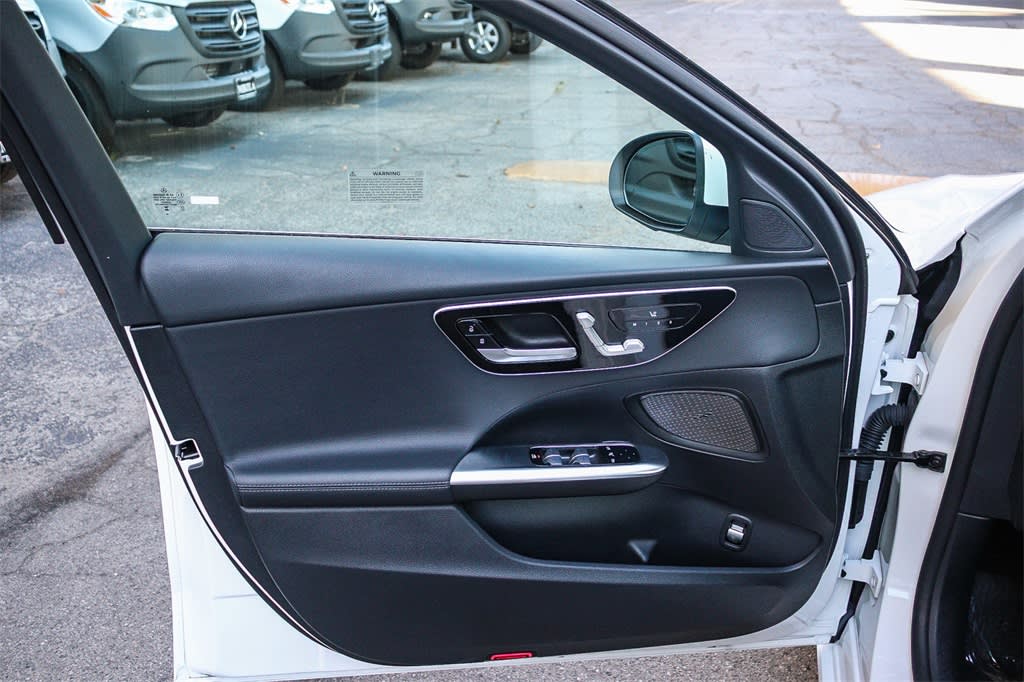 Thumbnail: 2023 Mercedes-Benz C-Class - 20