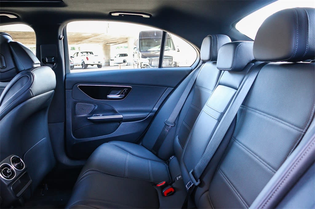 Thumbnail: 2023 Mercedes-Benz C-Class - 11