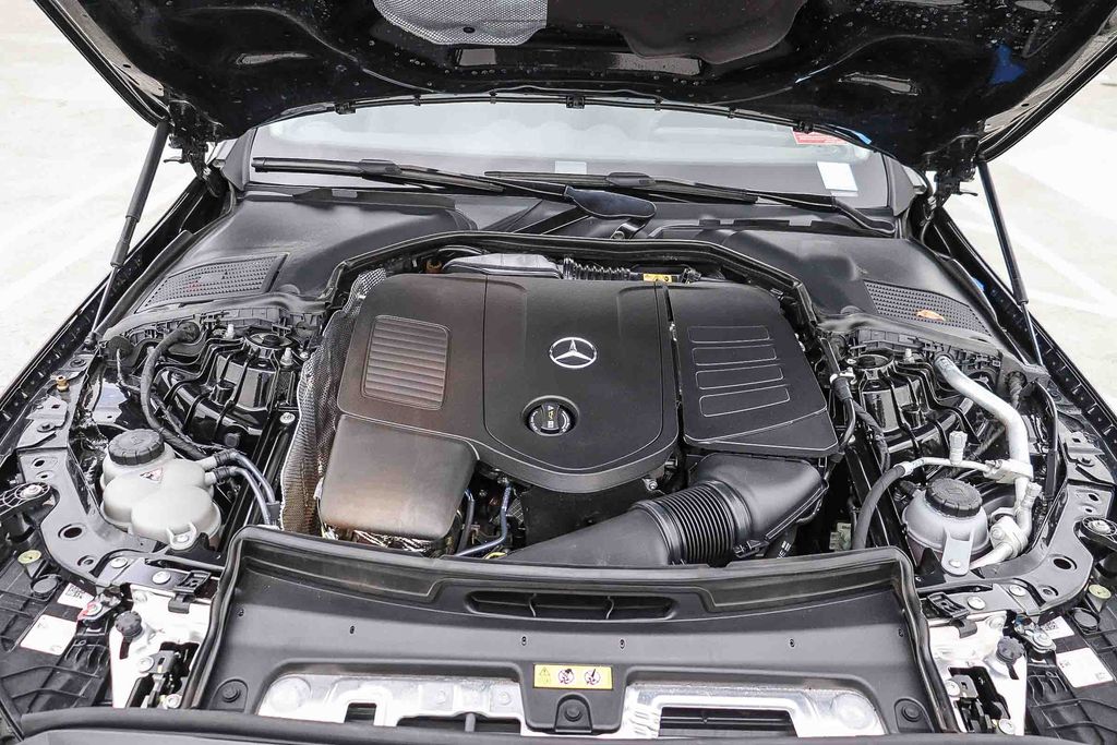 Thumbnail: 2024 Mercedes-Benz C-Class - 8