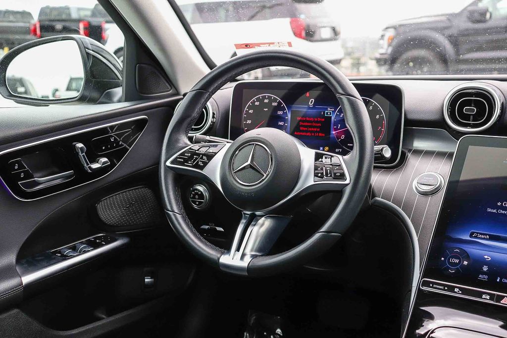 Thumbnail: 2024 Mercedes-Benz C-Class - 9