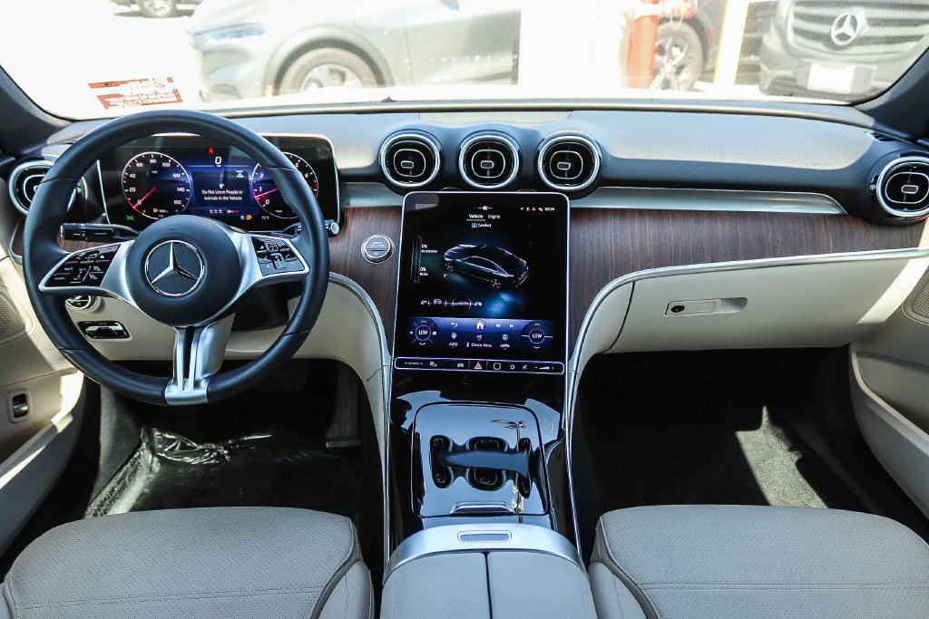 Thumbnail: 2025 Mercedes-Benz C-Class - 2