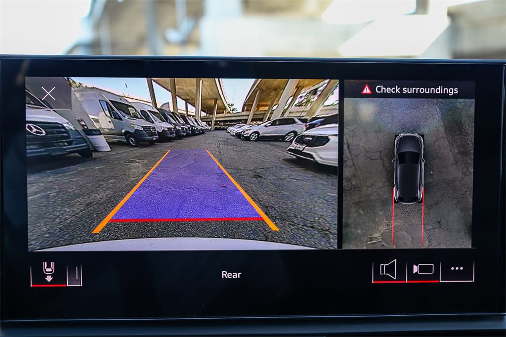 Thumbnail: 2023 Audi Q5 - 27