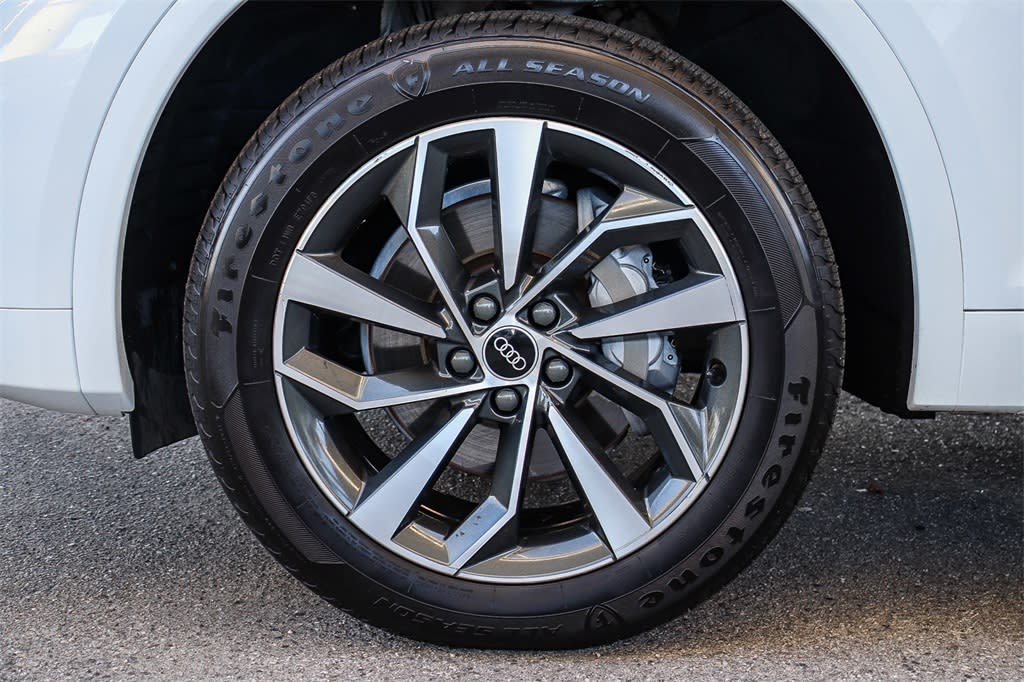 Thumbnail: 2023 Audi Q5 - 21