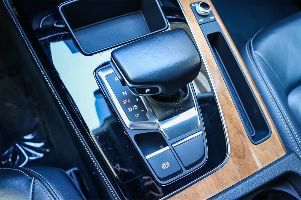 Thumbnail: 2023 Audi Q5 - 15