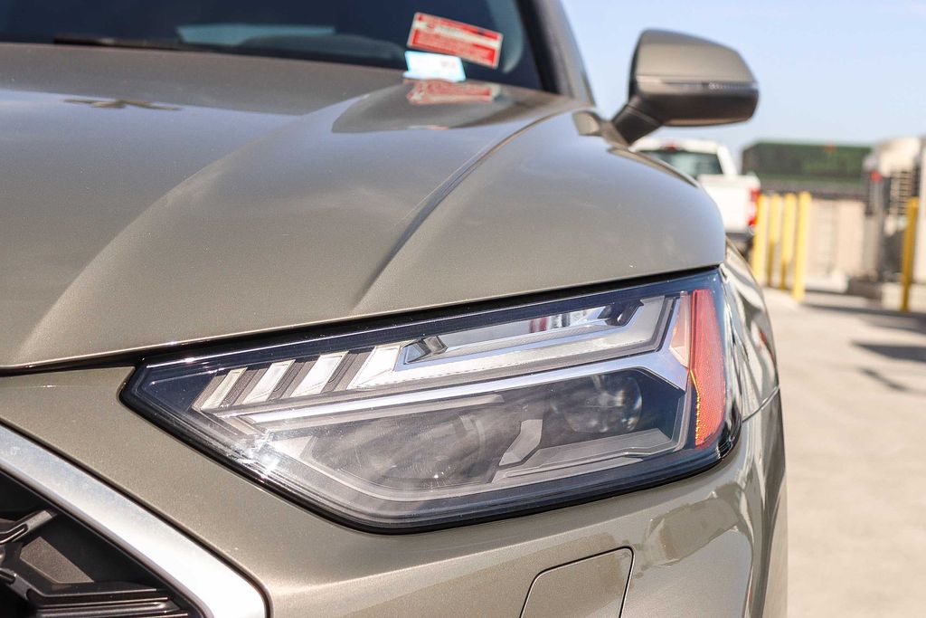 Thumbnail: 2023 Audi Q5 - 19