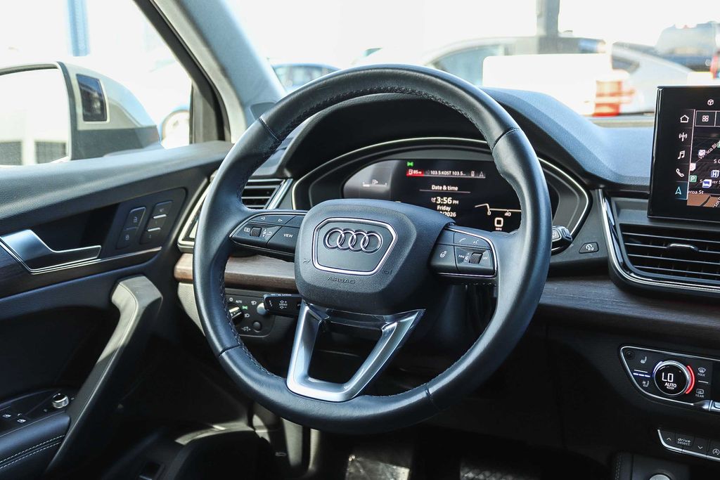 Thumbnail: 2023 Audi Q5 - 9