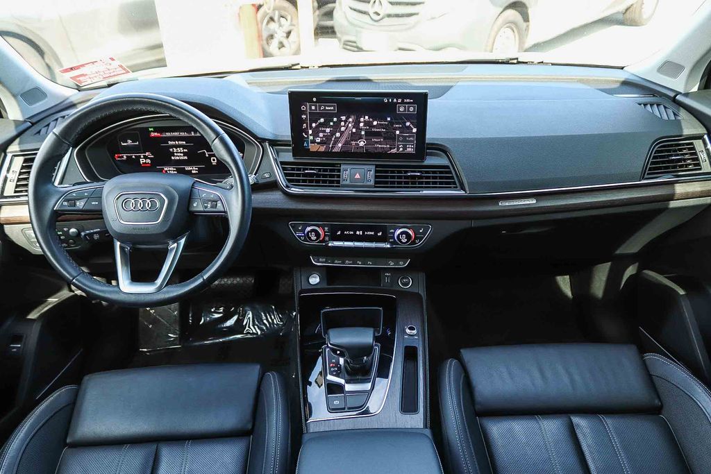 Thumbnail: 2023 Audi Q5 - 2