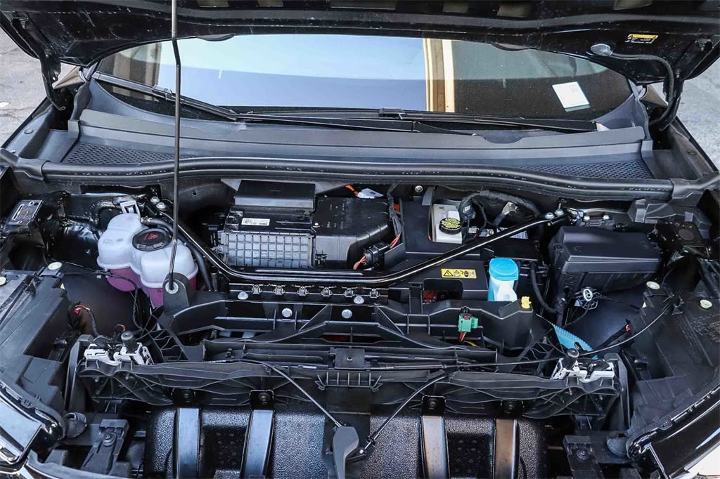 Thumbnail: 2024 Audi Q4 e-tron - 6