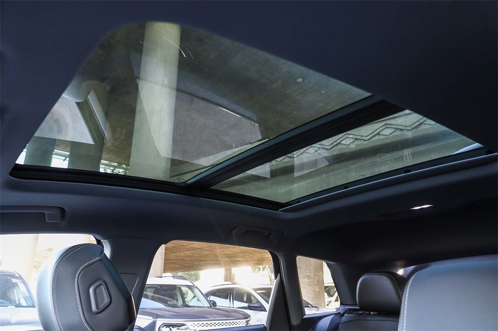 Thumbnail: 2024 Audi Q4 e-tron - 26