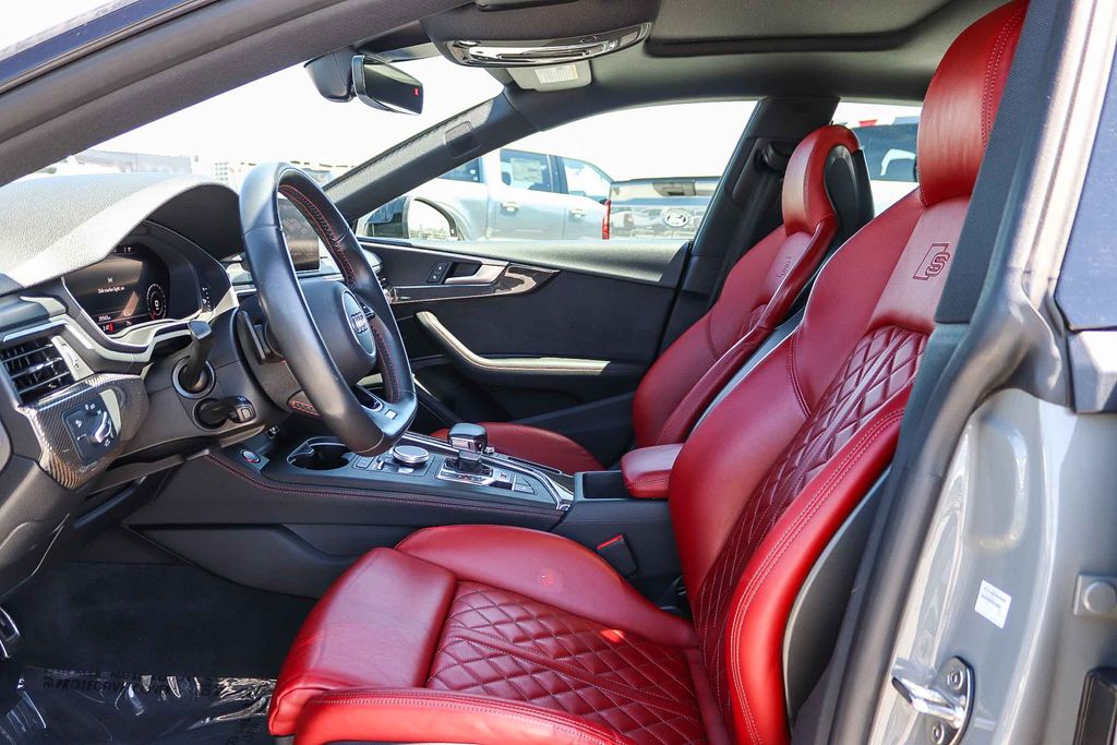 Thumbnail: 2019 Audi S5 - 11