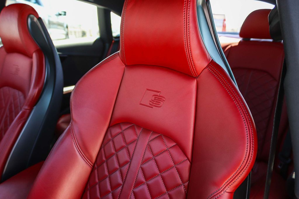 Thumbnail: 2019 Audi S5 - 30