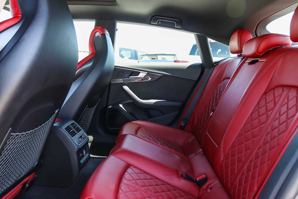 Thumbnail: 2019 Audi S5 - 12