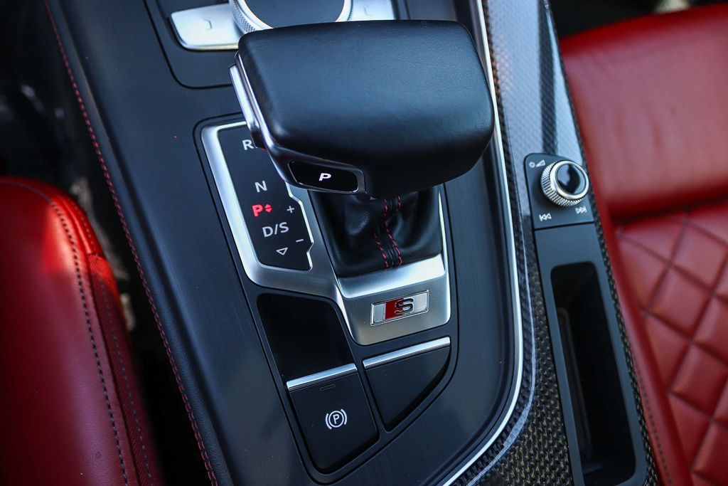 Thumbnail: 2019 Audi S5 - 14