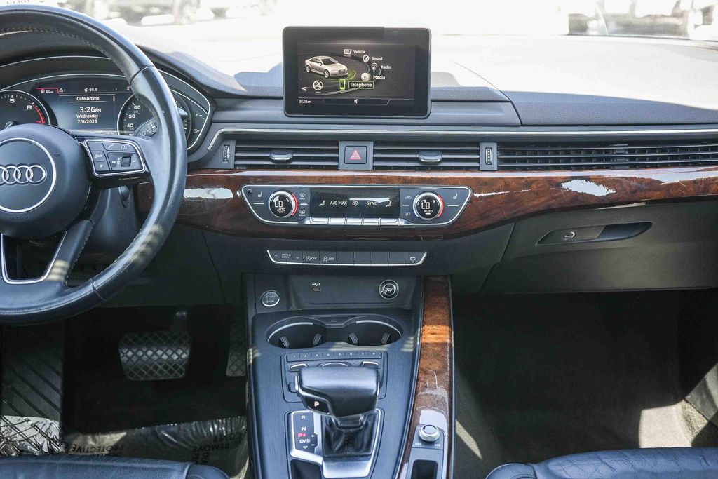 Thumbnail: 2019 Audi A4 - 8