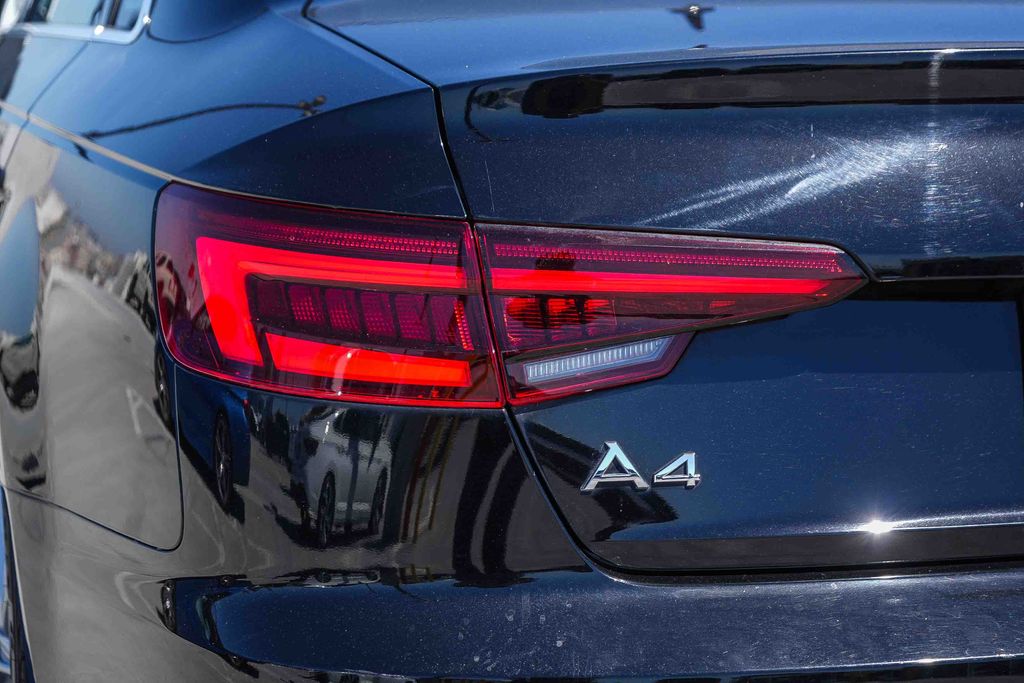 Thumbnail: 2019 Audi A4 - 21
