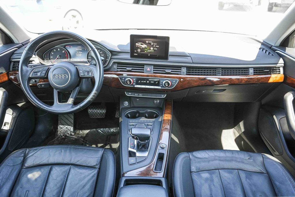 Thumbnail: 2019 Audi A4 - 2