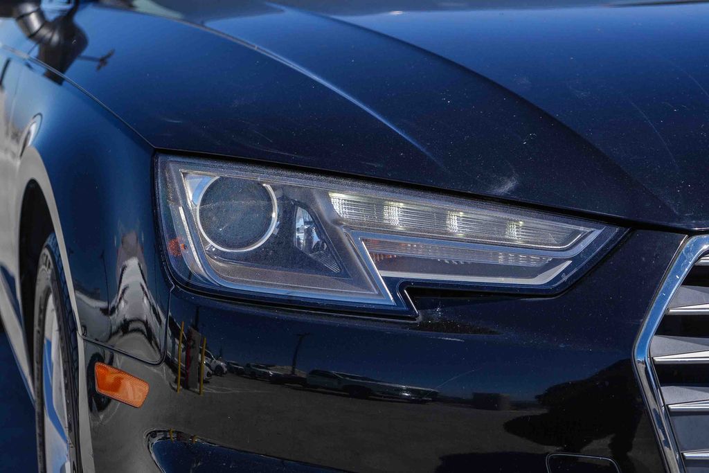 Thumbnail: 2019 Audi A4 - 18