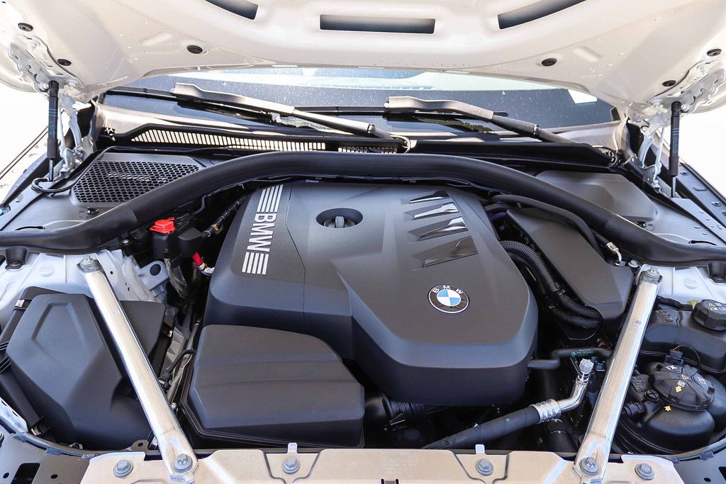 Thumbnail: 2026 BMW 4 Series - 9