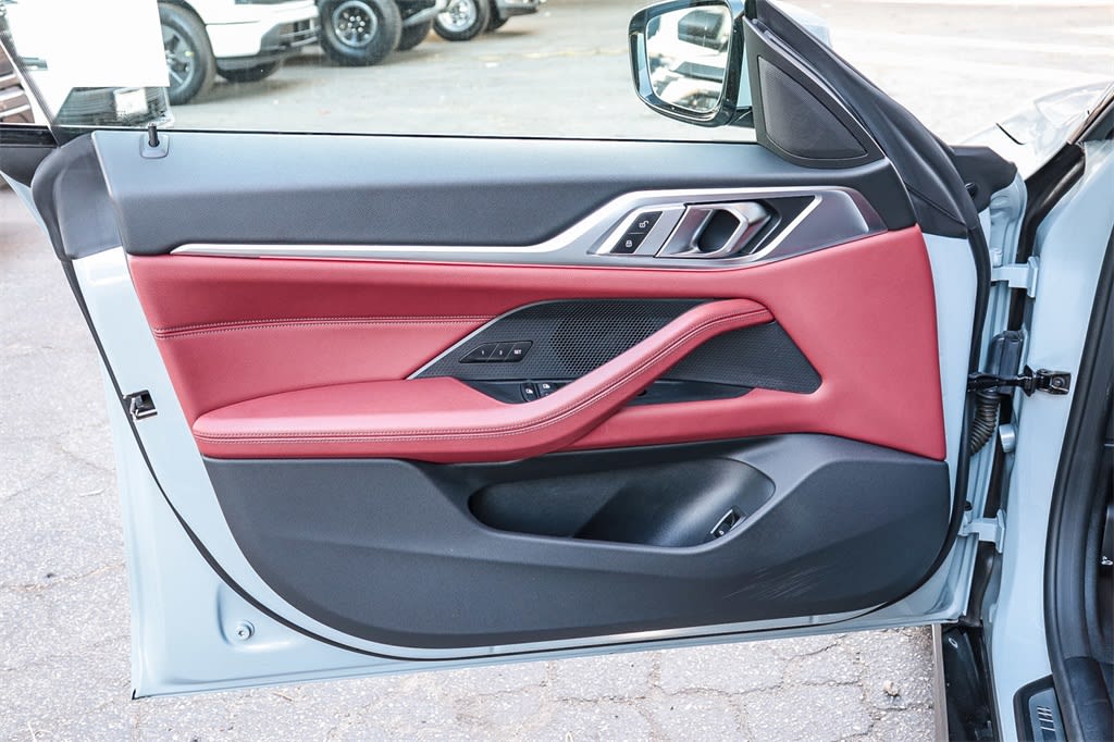 Thumbnail: 2022 BMW 4 Series - 26