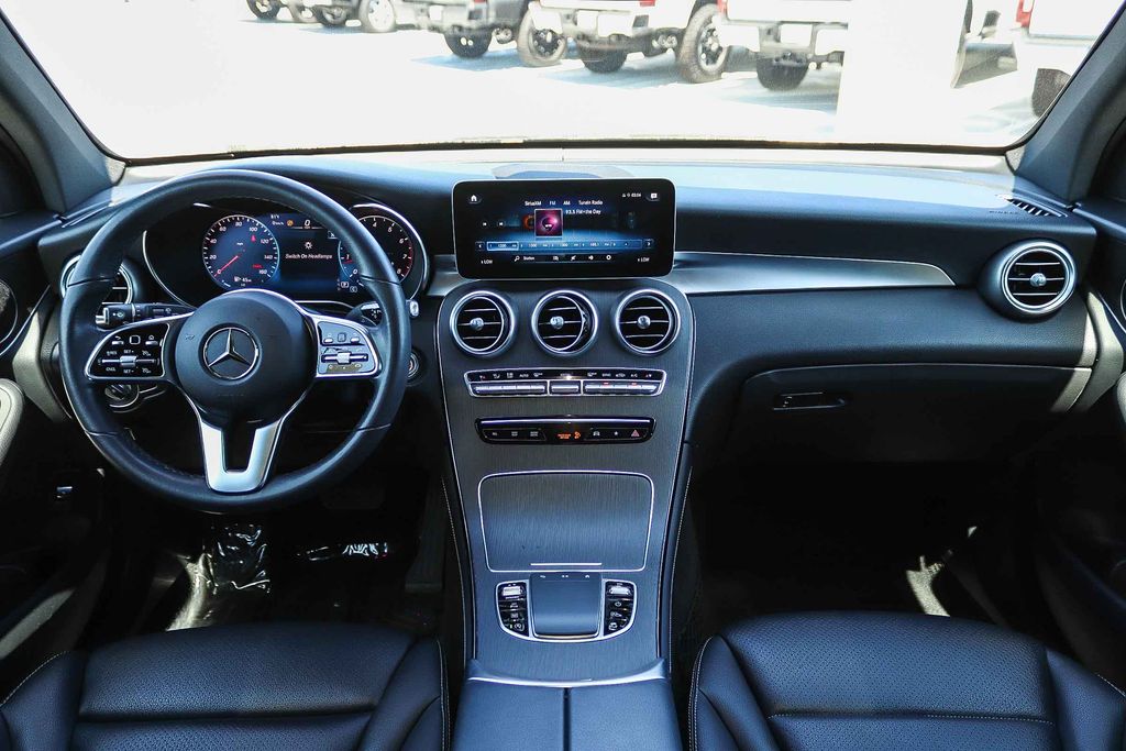 Thumbnail: 2020 Mercedes-Benz GLC - 2