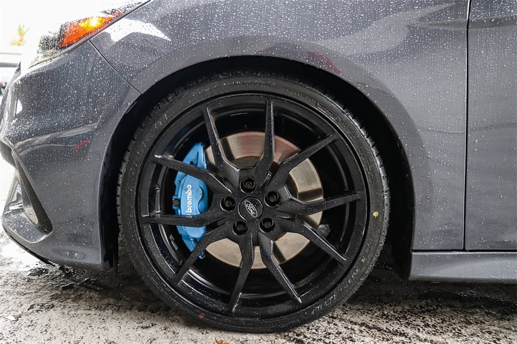 Thumbnail: 2017 Ford Focus - 21