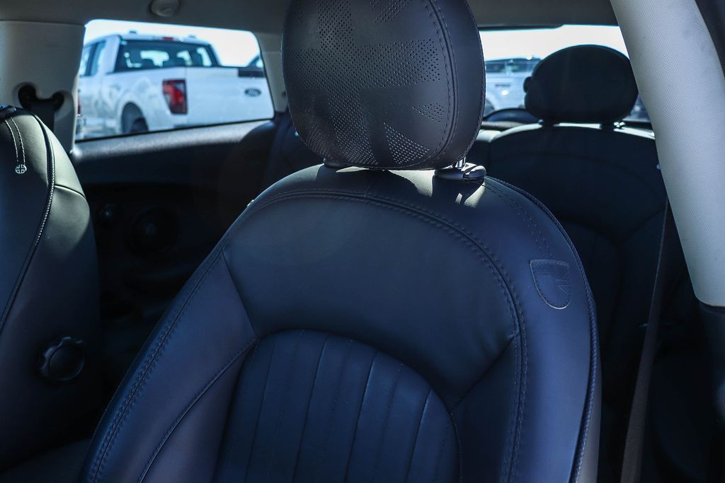 Thumbnail: 2023 MINI Cooper - 30