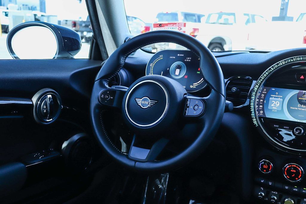 Thumbnail: 2023 MINI Cooper - 9