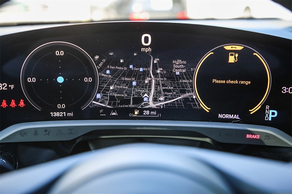 Thumbnail: 2022 Porsche Taycan - 10