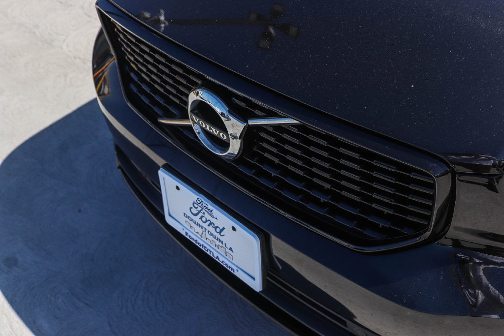 Thumbnail: 2019 Volvo XC40 - 6