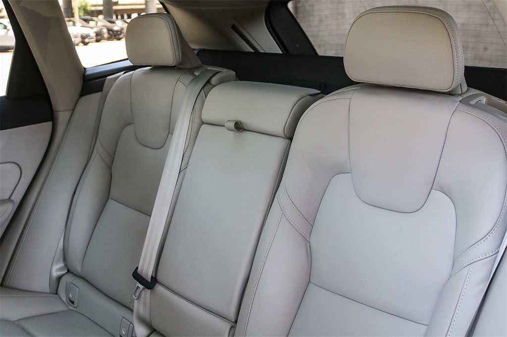 Thumbnail: 2024 Volvo XC60 - 24