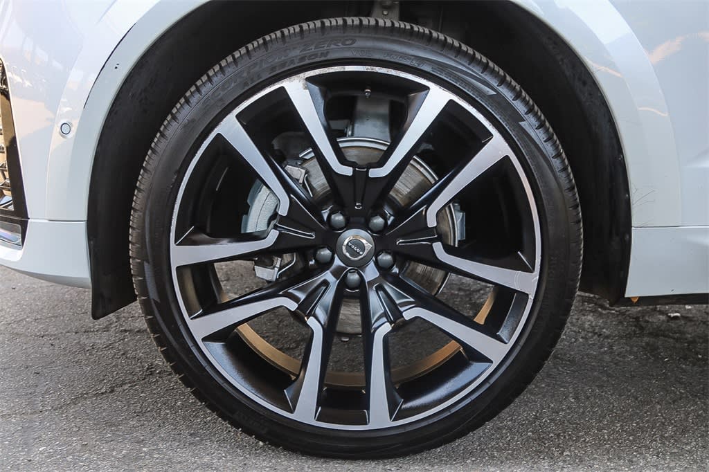 Thumbnail: 2024 Volvo XC60 - 22