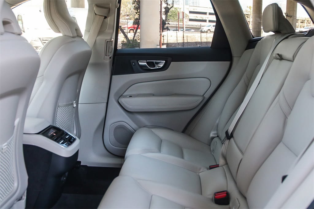 Thumbnail: 2024 Volvo XC60 - 11