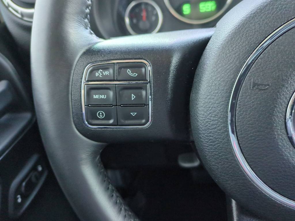 Thumbnail: 2017 Jeep Wrangler - 29