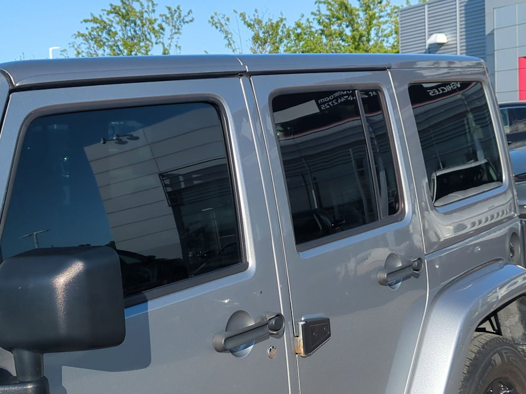 Thumbnail: 2017 Jeep Wrangler - 11