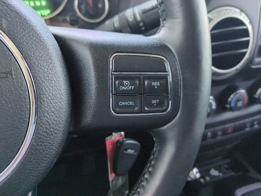 Thumbnail: 2017 Jeep Wrangler - 30